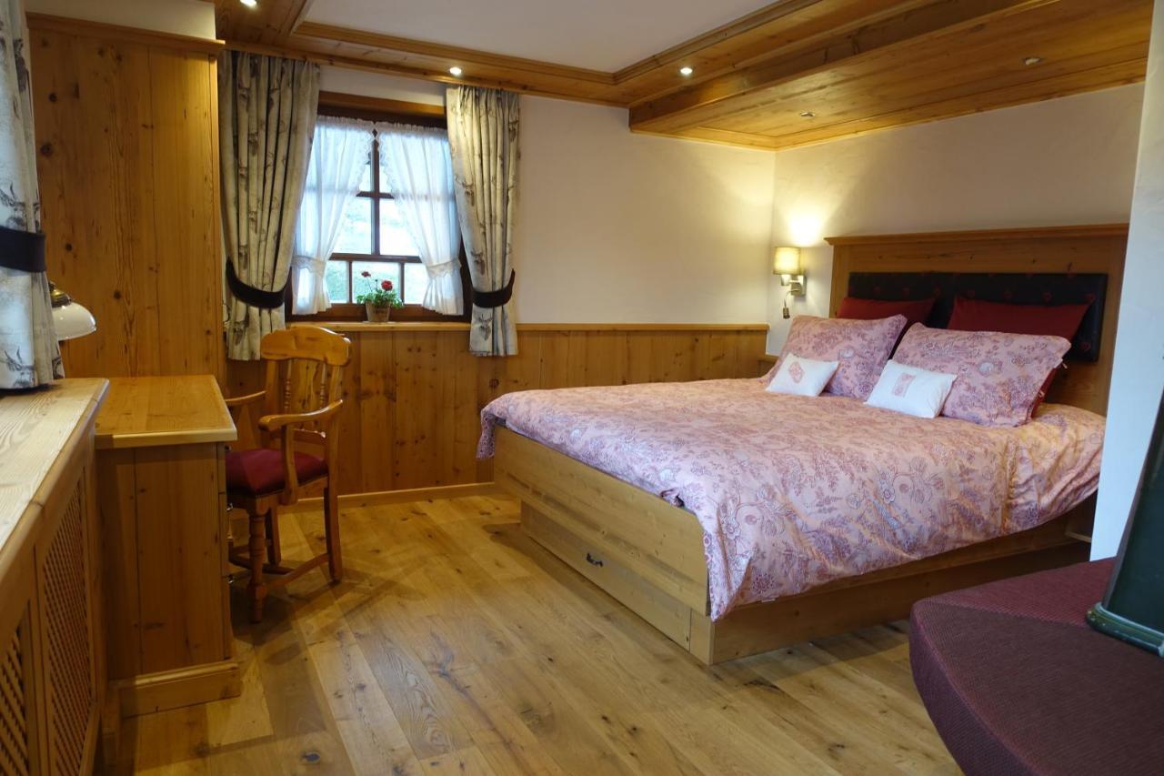 Hollhouse - Bed & Breakfast Hinterzarten Esterno foto
