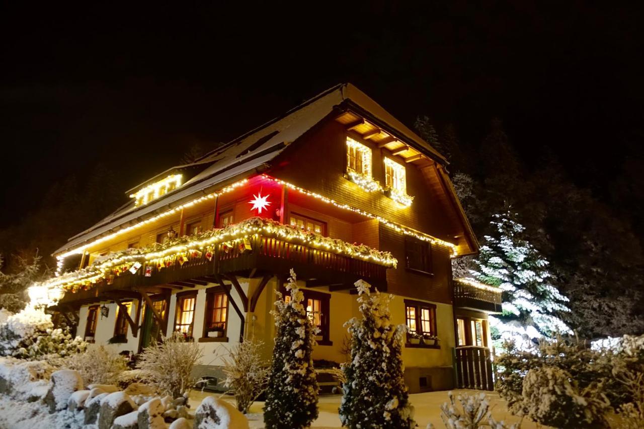 Hollhouse - Bed & Breakfast Hinterzarten Esterno foto